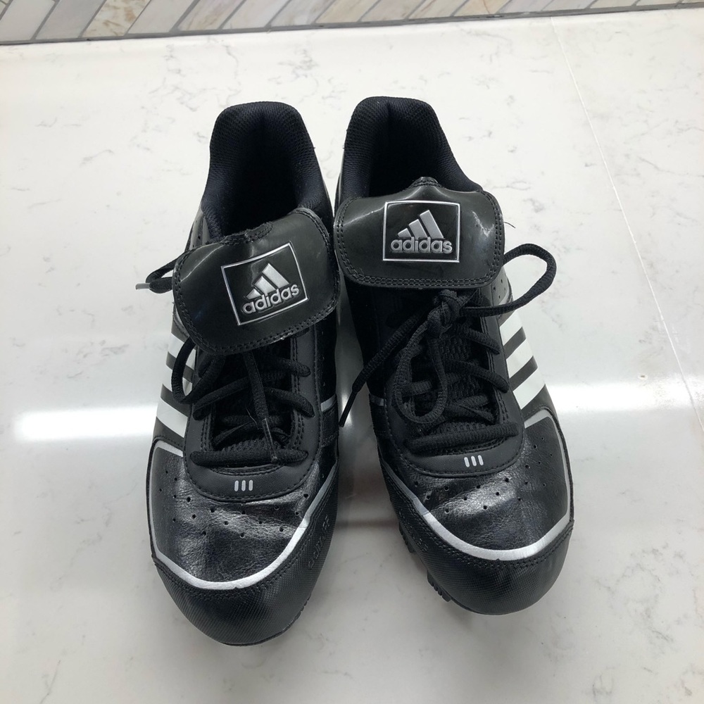 Adidas women’s softball cleats